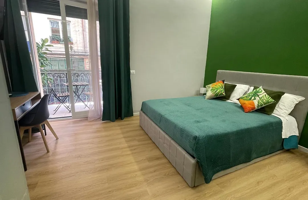 Vomero Suite And Deluxe Room B&B Napoli-1